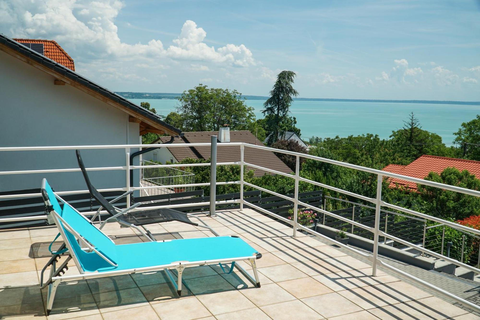 Fügefa Apartman Balatonalmádi Exterior foto