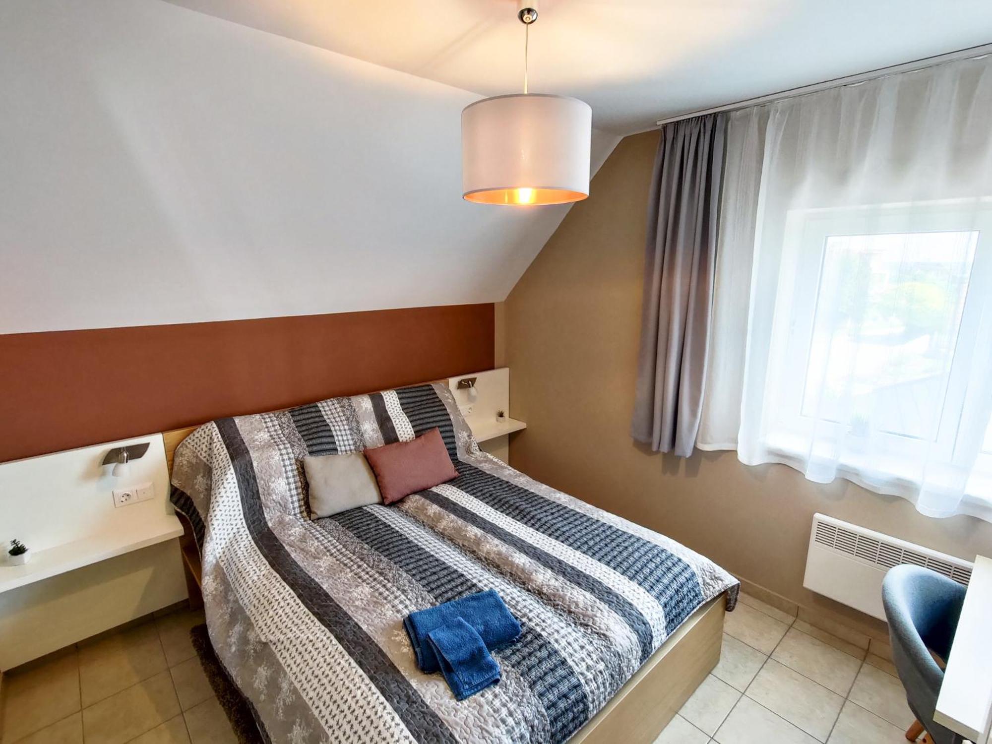 Fügefa Apartman Balatonalmádi Exterior foto