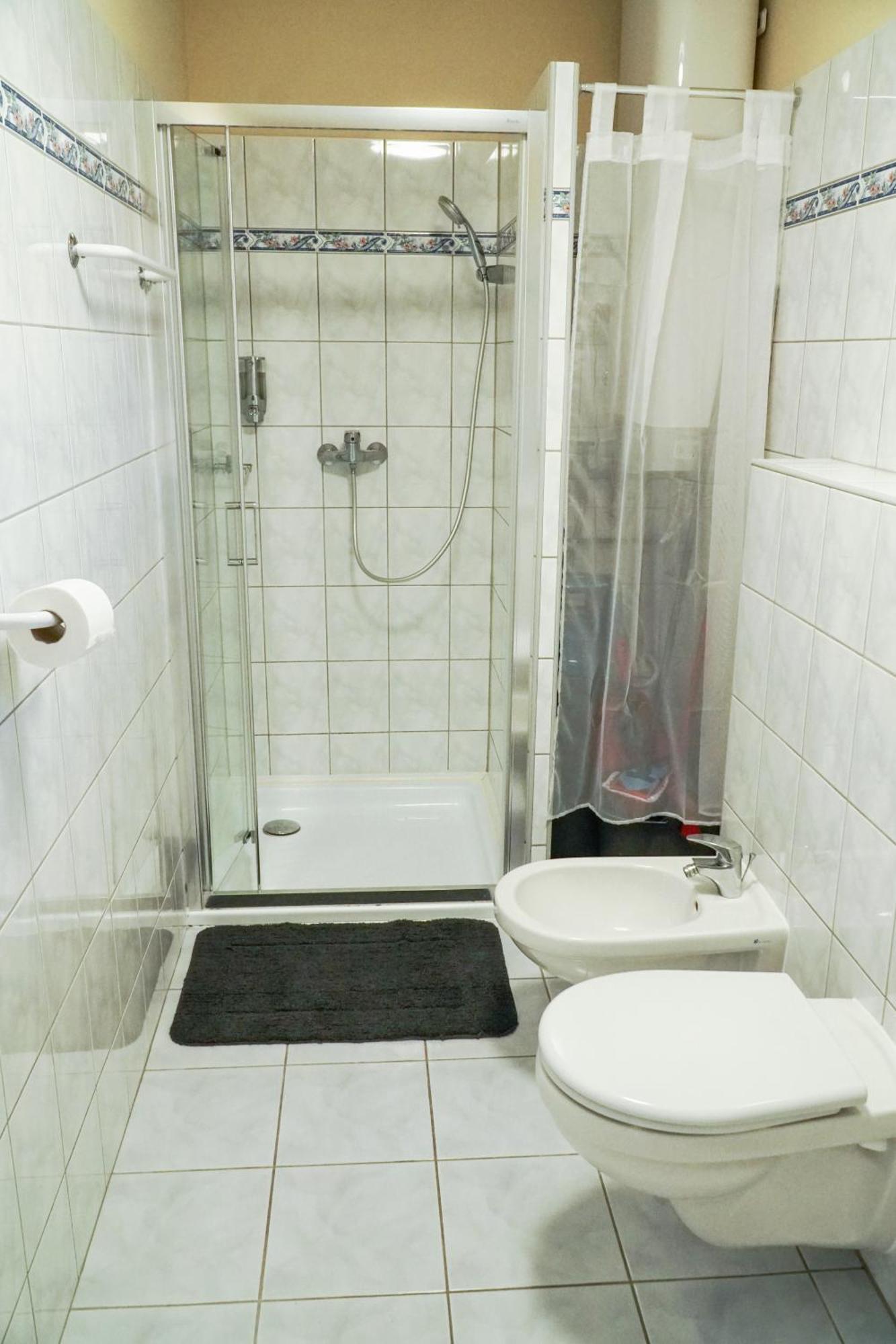 Fügefa Apartman Balatonalmádi Exterior foto