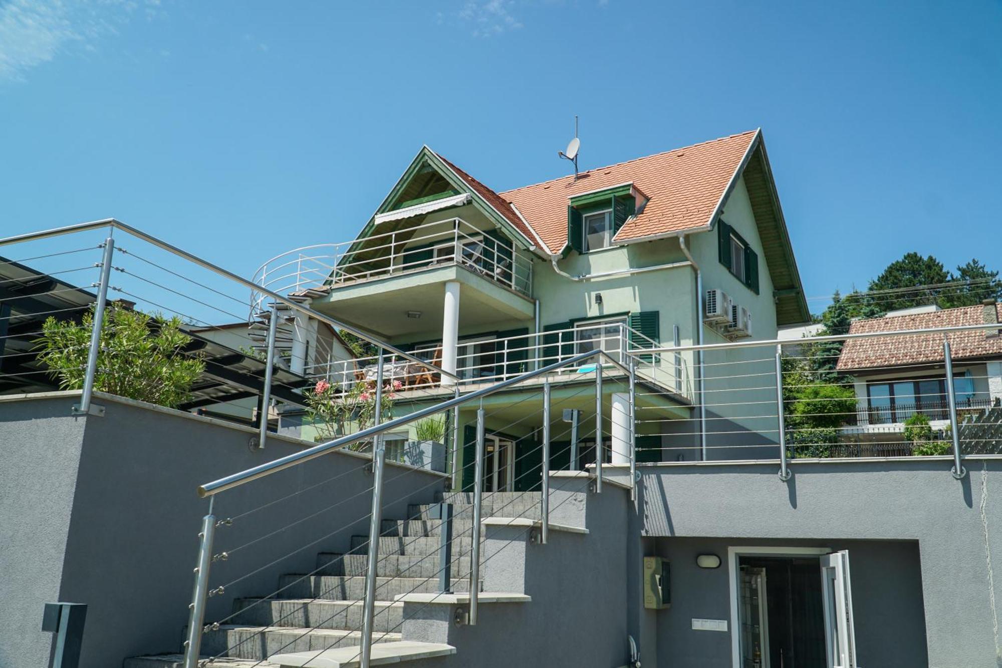 Fügefa Apartman Balatonalmádi Exterior foto